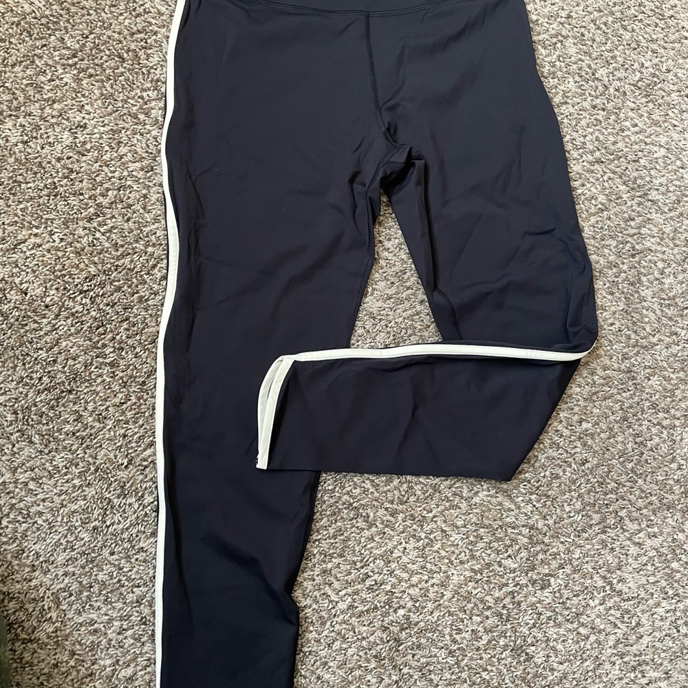 Spiritual Gangster Black Leggings